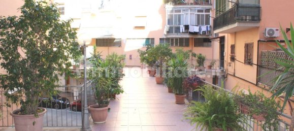 3 bedrooms Apartment in Portici, Italy No. 158660 9