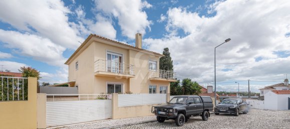 3 Schlafzimmer Gewerbliche Immobilie in Cascais, Portugal, Nr. 40359 16