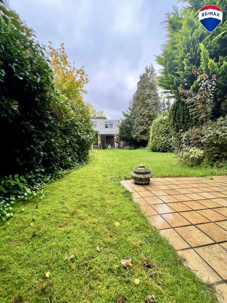 Таунхаус с 4 спальнями в Гютерсло, Германия № 233470