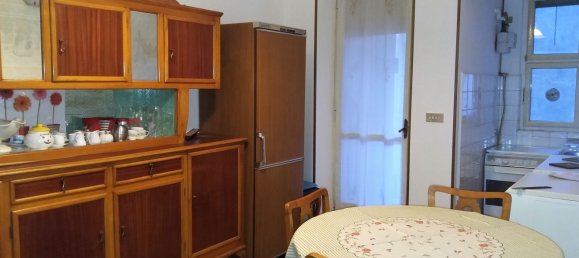 3 rooms Apartment in Turin, Italy No. 202442 10