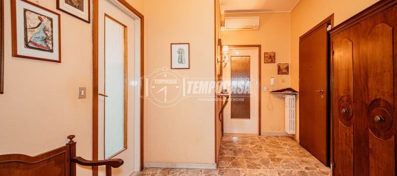Apartamento de 4 divisões em Voghera, Italy N.º 5538 8