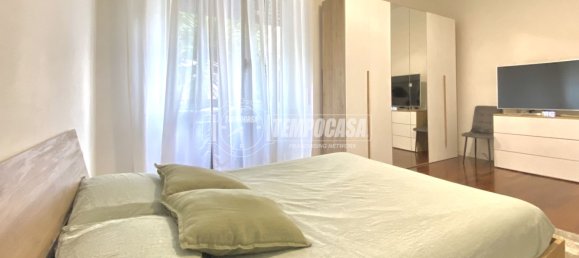 2 bedrooms Apartment in Lecco, Italy No. 378227 4
