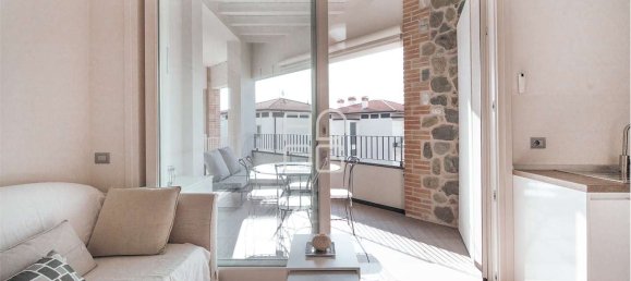 Квартира с 1 спальней в Дезенцано дель Гарда, Италия № 320536 3