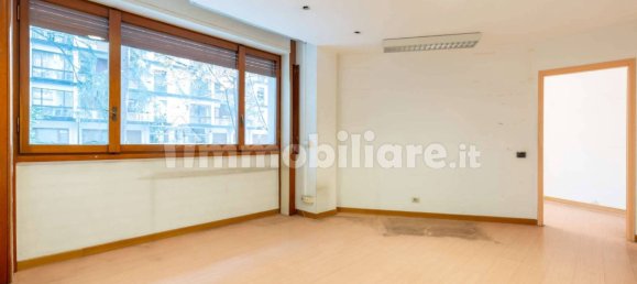 5 rooms Office in Milan, Italy No. 240953 27
