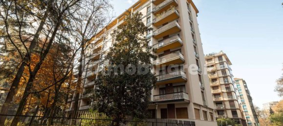 5 rooms Office in Milan, Italy No. 240953 21