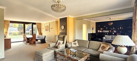 8 rooms House in Baden-Baden, Germany No. 98055 4