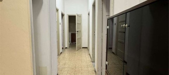 Apartamento de 4 divisões em Mantua, Italy N.º 246946 4