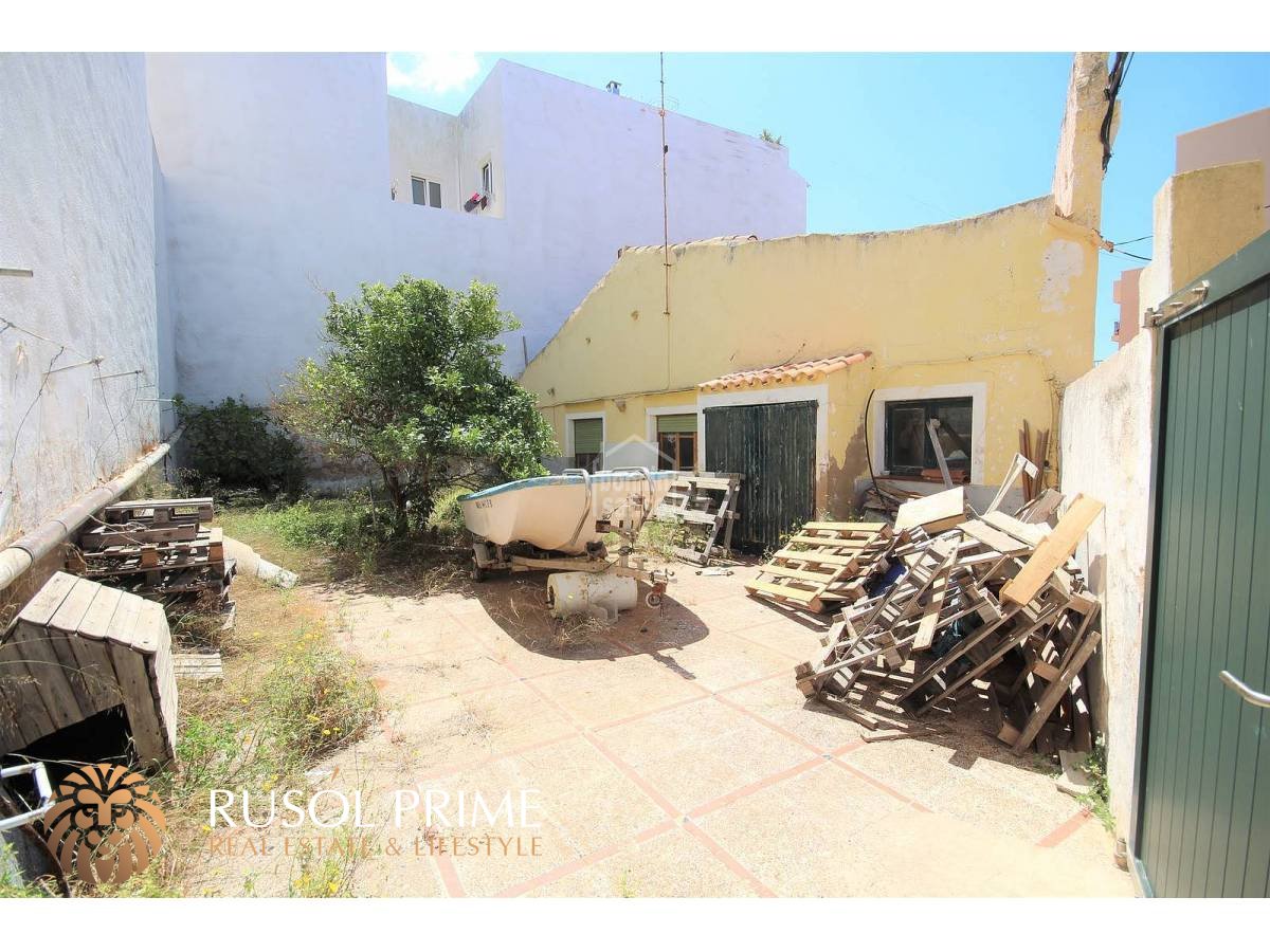 Terreno de 3 dormitorios en Ciutadella De Menorca, Spain No. 164