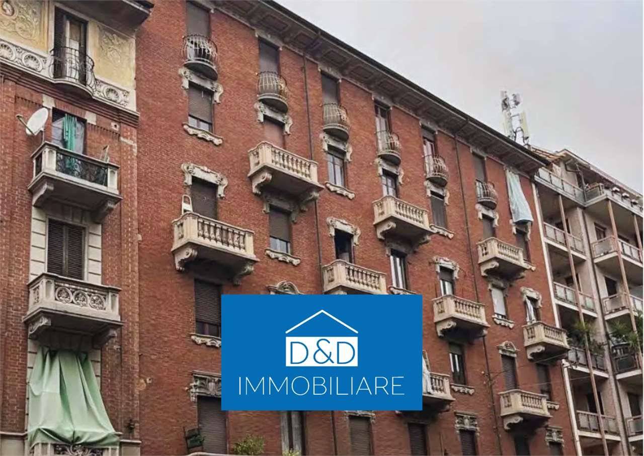 2 bedrooms Apartment in Turin, Italy No. 395415