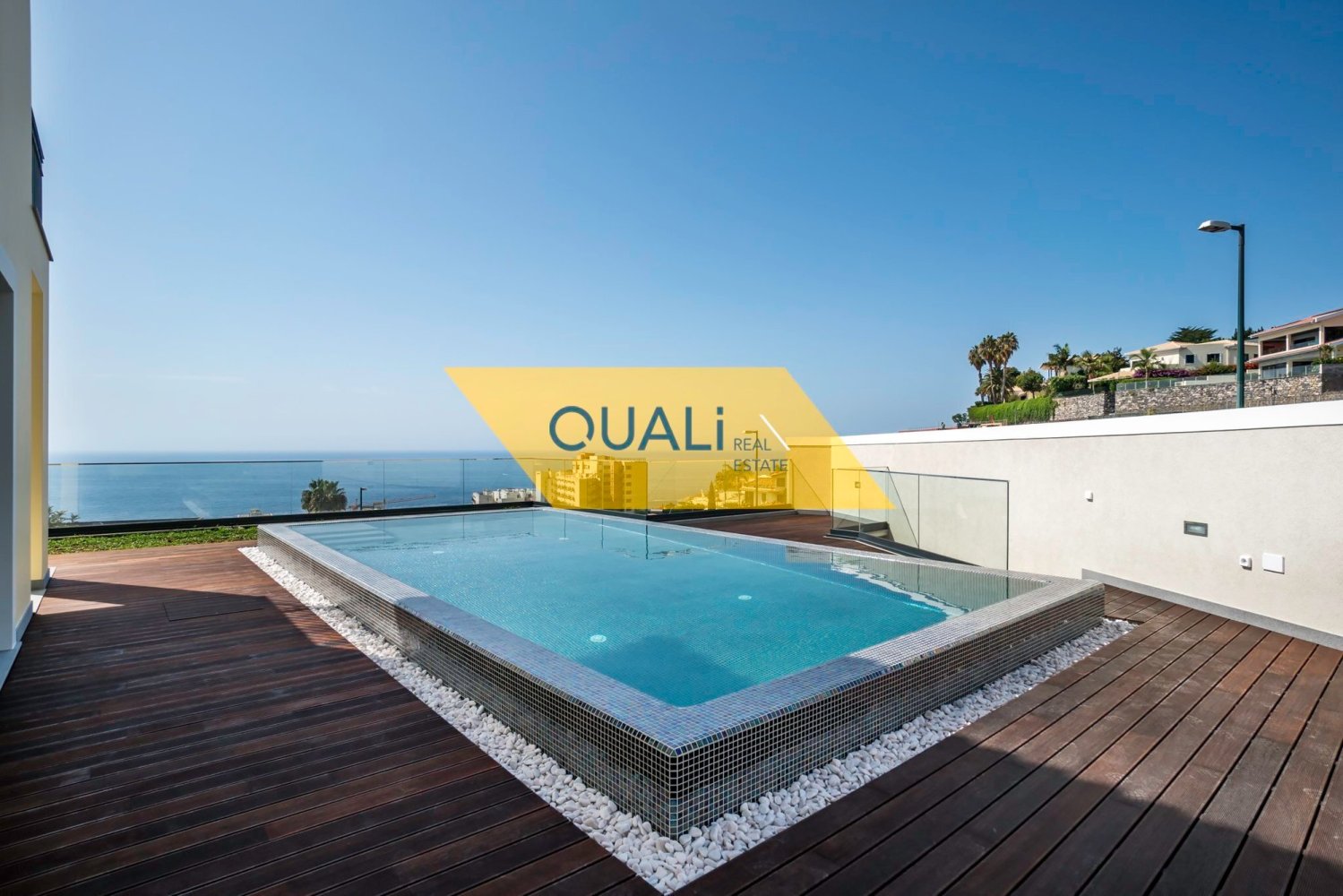 3 bedrooms Villa in Funchal, Portugal No. 94302