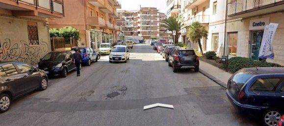 Коммерческая недвижимость с 2 комнатами в Сиракузы, Италия № 246721 3