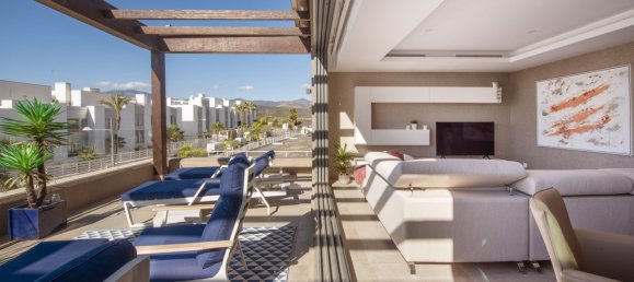 Ático de 2 dormitorios en Estepona, Spain No. 4768 6