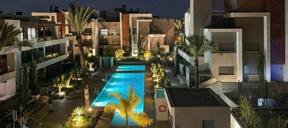 Ático de 2 dormitorios en Estepona, Spain No. 4768 22