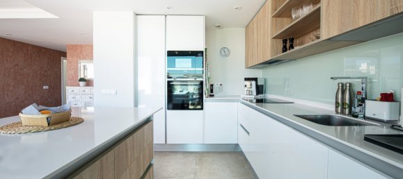 Ático de 2 dormitorios en Estepona, Spain No. 4768 11