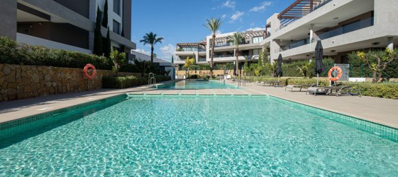 Ático de 2 dormitorios en Estepona, Spain No. 4768 4