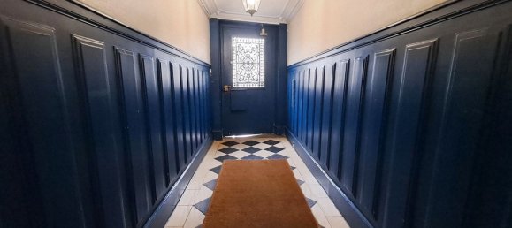 Apartamento de 2 dormitorios en Versailles, France No. 187920 2