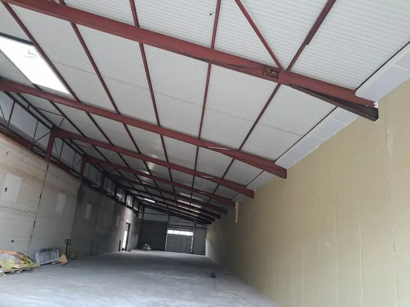 484m² Warehouse in Rhone, France No. 288916
