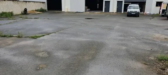 484m² Warehouse in Rhone, France No. 288916 2