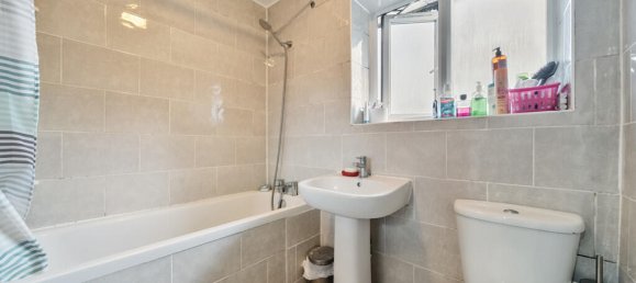 3 bedrooms House in London, United Kingdom No. 7578 24