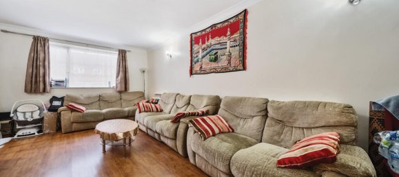 3 bedrooms House in London, United Kingdom No. 7578 17