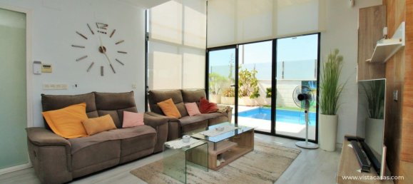 3 غرف نوم منزل في Alicante, Spain رقم 154745 7