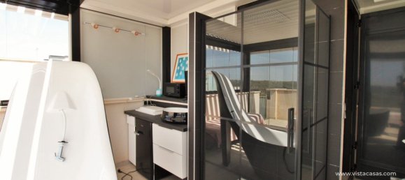 3 غرف نوم منزل في Alicante, Spain رقم 154745 20