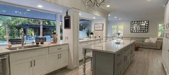 5 Schlafzimmer Villa in Miami, USA, Nr. 615257 13