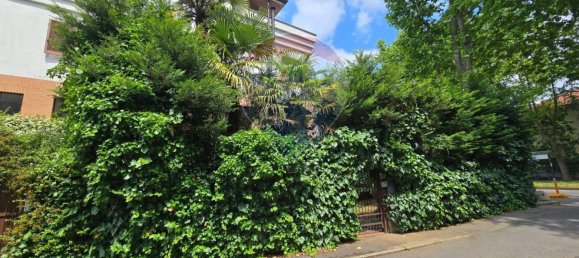 5 bedrooms Villa in Monza, Italy No. 378457 2