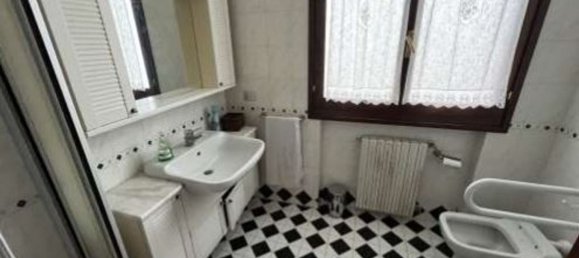 12 rooms Apartment in Monte San Pietro, Italy No. 97429 5