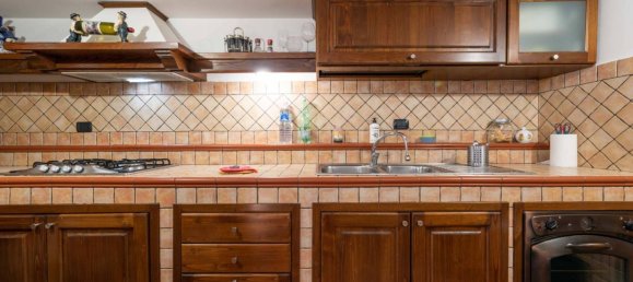 5 bedrooms Villa in Guidonia Montecelio, Italy No. 123003 30