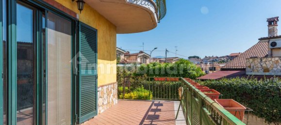 5 bedrooms Villa in Guidonia Montecelio, Italy No. 123003 11