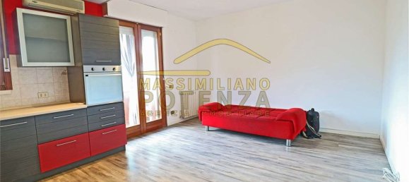 3 bedrooms Apartment in Pescia, Italy No. 365092 3