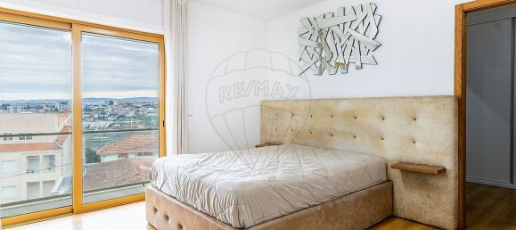 3 bedrooms House in Vila Nova de Gaia, Portugal No. 170445 9