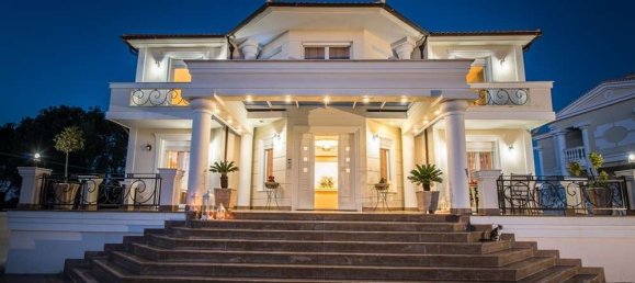 3 bedrooms Commercial property in Zakynthos, Greece No. 709 2