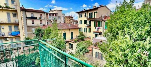 3 rooms Apartment in Florence, Italy No. 40011 5