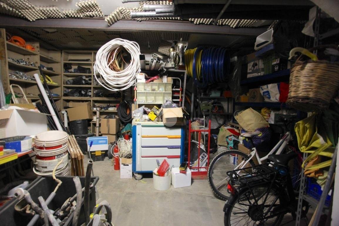 28m² Garage in Pinerolo, Italy No. 347918