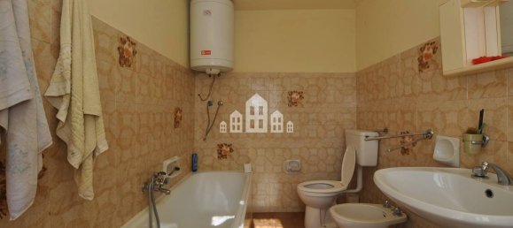 3 bedrooms House in Canischio, Italy No. 161243 8