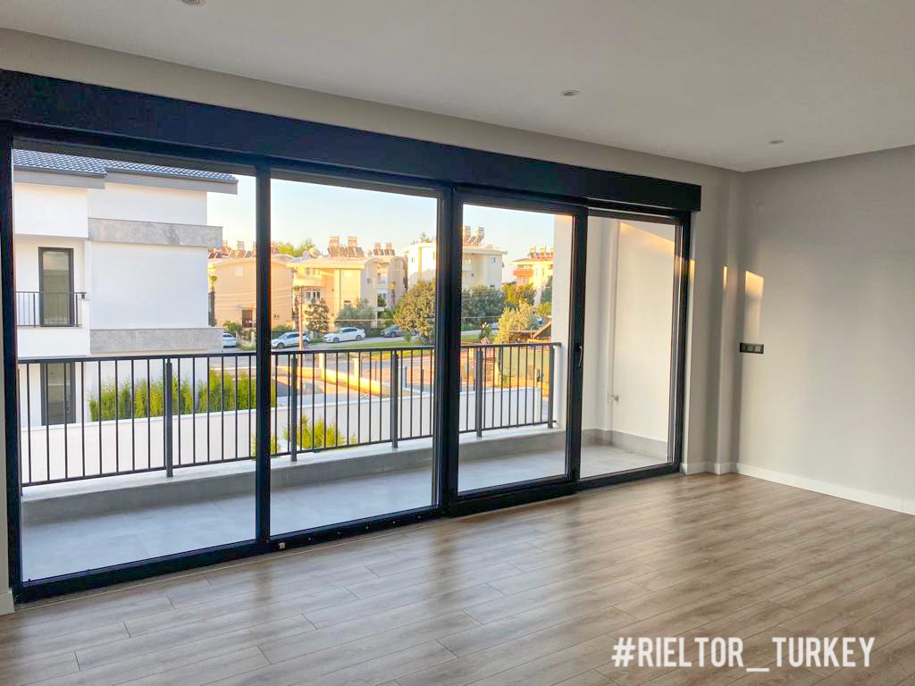 Villa 3+1 in Side, Turkey No. 13449