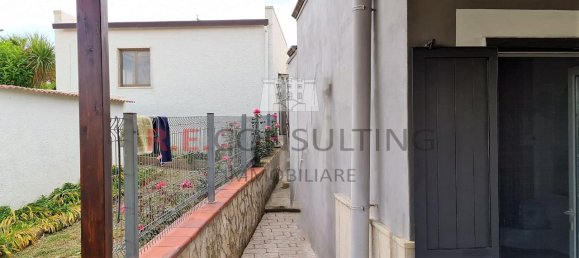 Дом с 7 комнатами в Мартина Франка, Италия № 163348 37