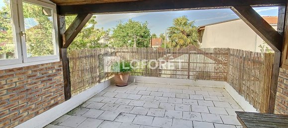 3 bedrooms House in Vitry-sur-Seine, France No. 188211 8