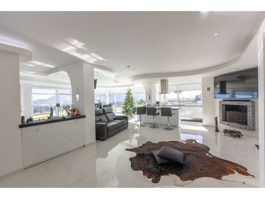 4 Schlafzimmer Villa in Palermo, Italy, Nr. 102106