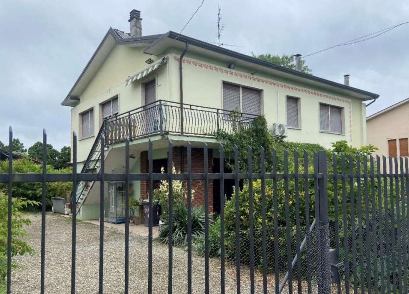 4 bedrooms Villa in Sale, Italy No. 366889