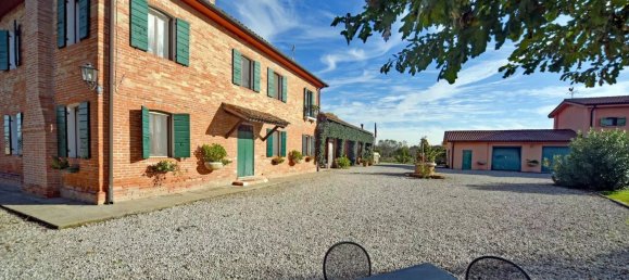 1 Schlafzimmer Villa in Mira, Italy, Nr. 330484 5