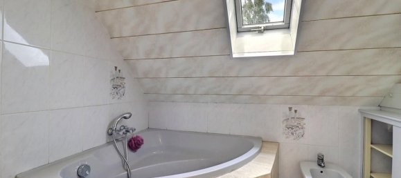 4 Schlafzimmer Haus in Guerande, France, Nr. 290072 12