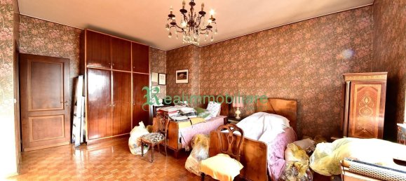5 rooms Apartment in Monza, Italy No. 143925 5