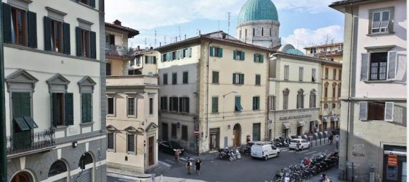 3 bedrooms Apartment in Florence, Italy No. 357114 2