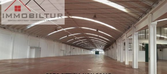 Lagerhaus in Calenzano, Italy 480m², Nr. 275146 2