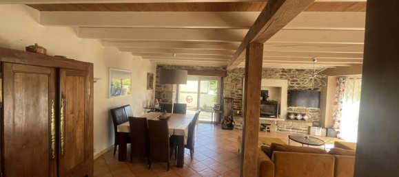 4 bedrooms House in Poullaouen, France No. 281176 2