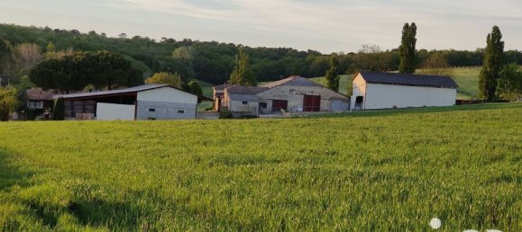 Гараж 1619м² в Монсегюр, Франция № 323050 2