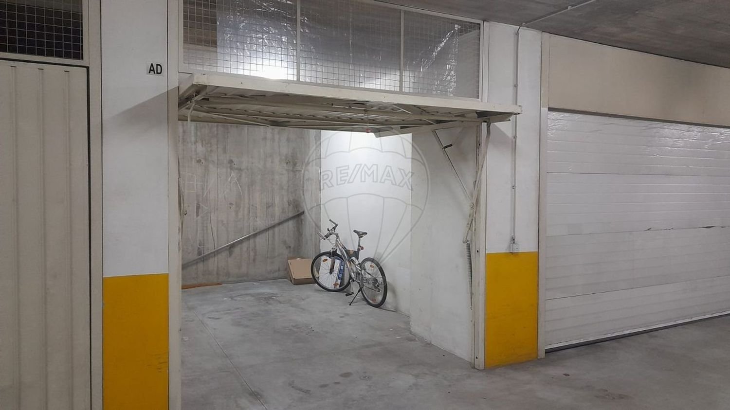 Garage in Guimaraes, Portugal 17m², Nr. 44459